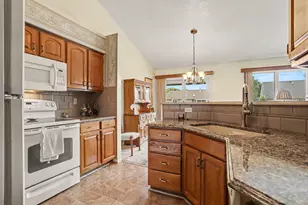 30 Oakdale Ln, Coldwater, MI 49036 - Photo 7