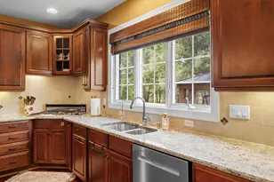 17629 Mystic Valley Ct, Northville, MI 48168 - Photo 17