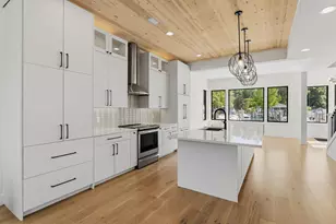 3 N Bailey Ave, South Haven, MI 49090 - Photo 9