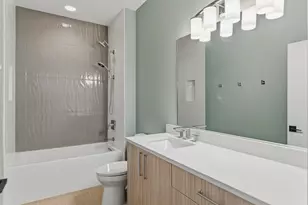 3 N Bailey Ave, South Haven, MI 49090 - Photo 29