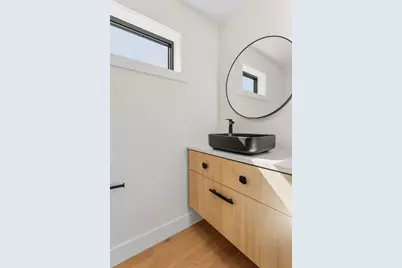 3 N Bailey Avenue #2, South Haven, MI 49090 - Photo 21