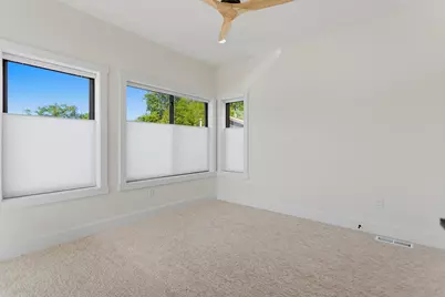 3 N Bailey Avenue #2, South Haven, MI 49090 - Photo 25