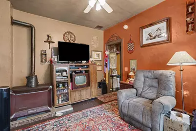 109 S Division Street, Whitehall, MI 49461 - Photo 9