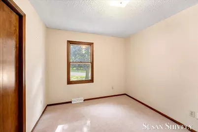 2659 Bryanwood Drive NW, Grand Rapids, MI 49544 - Photo 13
