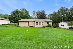 2659 Bryanwood Dr NW, Grand Rapids, MI 49544 - Photo 33