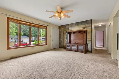 207 Dundee Drive, Battle Creek, MI 49014 - Photo 3