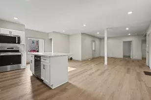 201 Monroe St, Allegan, MI 49010 - Photo 7