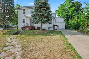 201 Monroe St, Allegan, MI 49010 - Photo 3