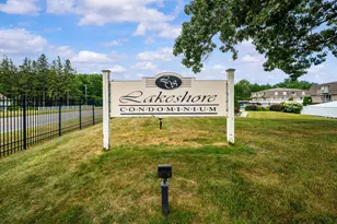 3622 Lakeshore Dr Dr, Saint Joseph, MI 49085 - Photo 27