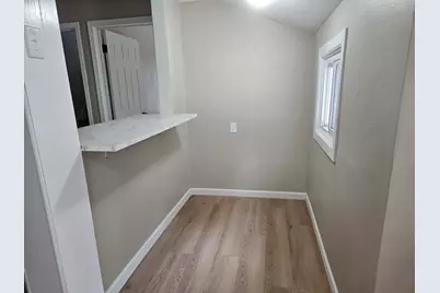 709 N Locust Street, Adrian, MI 49221 - Photo 5