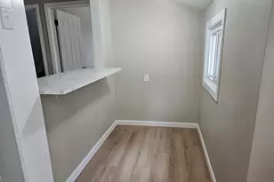 709 N Locust St, Adrian, MI 49221 - Photo 5