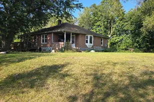 1140 Napoleon Rd, Jackson, MI 49201 - Photo 1