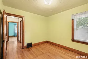 425 Langley St, Muskegon, MI 49442 - Photo 15