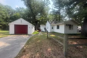1709 Pine St, Newaygo, MI 49337 - Photo 1