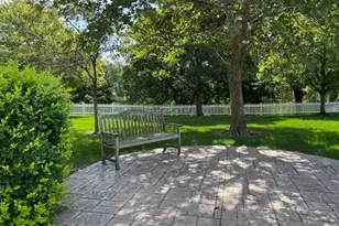 2736 S Knightsbridge Cir, Ann Arbor, MI 48105 - Photo 19