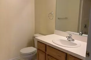 2736 S Knightsbridge Cir, Ann Arbor, MI 48105 - Photo 11
