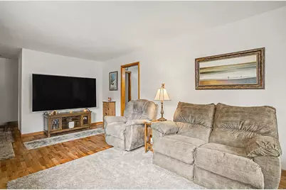 427 Bates Street, Jackson, MI 49202 - Photo 7