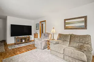 427 Bates St, Jackson, MI 49202 - Photo 7