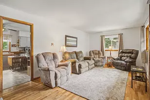 427 Bates St, Jackson, MI 49202 - Photo 5