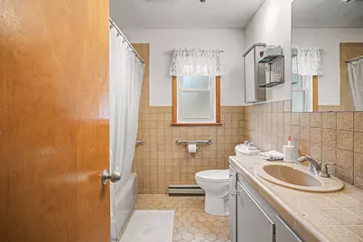 427 Bates Street, Jackson, MI 49202 - Photo 17