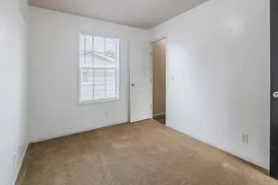 3907 Vail Ave NW, Grand Rapids, MI 49544 - Photo 11