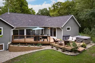 1662 Sycamore St, Otsego, MI 49078 - Photo 3