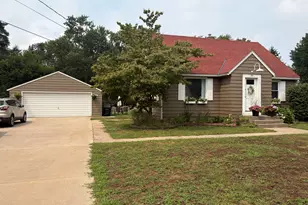 744 Aster Ave, Holland, MI 49423 - Photo 1