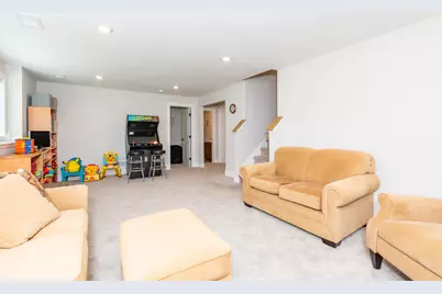 1423 N Village Circle, Kalamazoo, MI 49009 - Photo 29