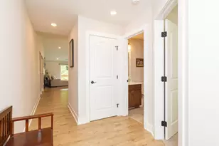 1423 N Village Cir, Kalamazoo, MI 49009 - Photo 5