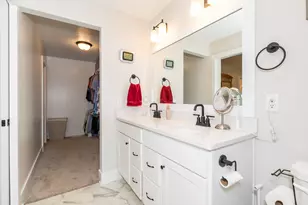 1423 N Village Cir, Kalamazoo, MI 49009 - Photo 23