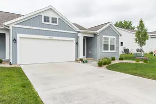 1423 N Village Cir, Kalamazoo, MI 49009 - Photo 1