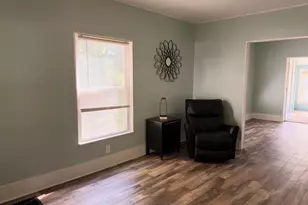 43 W Willard, Battle Creek, MI 49037 - Photo 3