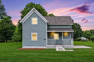 533 W Main St, Hartford, MI 49057 - Photo 1