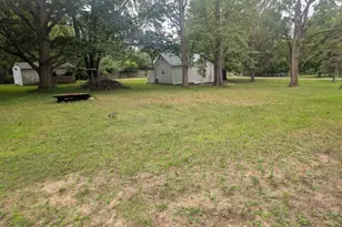 215 S Monroe St, Bloomingdale, MI 49026 - Photo 5