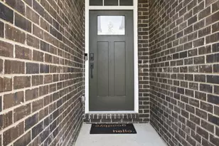 5574 E Spaniel Dr, Ann Arbor, MI 48108 - Photo 3