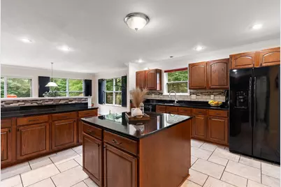 9354 Stratford Woods Trail, Kalamazoo, MI 49009 - Photo 7