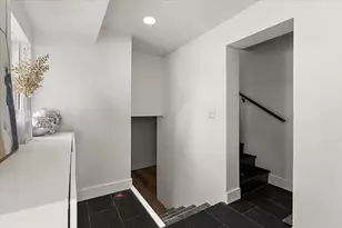 1555 Carlton Ave NE, Grand Rapids, MI 49505 - Photo 21