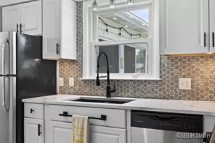 2165 Apple Ave NW, Grand Rapids, MI 49504 - Photo 21