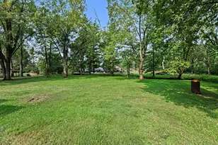 243 Creekview Dr, Battle Creek, MI 49037 - Photo 21