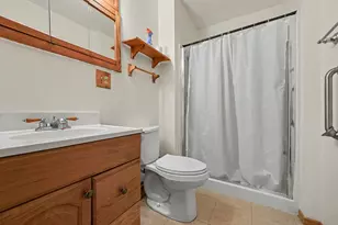 243 Creekview Dr, Battle Creek, MI 49037 - Photo 11