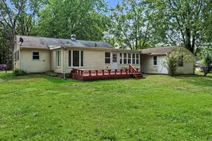 243 Creekview Dr, Battle Creek, MI 49037 - Photo 17