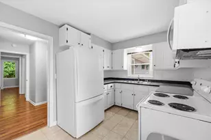563 W Middle St, Chelsea, MI 48118 - Photo 9
