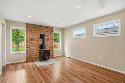 563 W Middle Street, Chelsea, MI 48118 - Photo 15