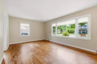 563 W Middle St, Chelsea, MI 48118 - Photo 5