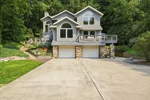 677 Tuttle Rd, Baroda, MI 49101 - Photo 3