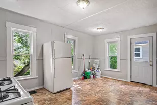 40 Mack Ave NE, Grand Rapids, MI 49503 - Photo 11