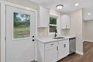 3427 Wood St, Kalamazoo, MI 49008 - Photo 9