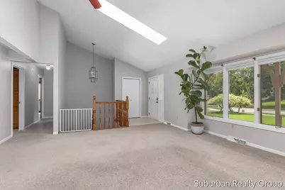 2543 Glencairin Drive NW, Grand Rapids, MI 49504 - Photo 5