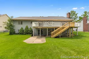 2543 Glencairin Dr NW, Grand Rapids, MI 49504 - Photo 37