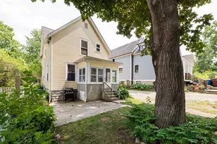326 S 7th St, Ann Arbor, MI 48103 - Photo 3